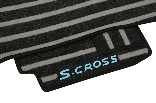 Deluxe Carpet Mat | S-Cross