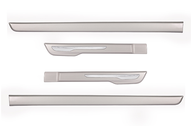 Body Side Moulding (Silky Silver with Chrome Insert) | New Celerio