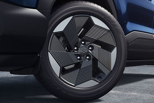 Machined Finish Alloy Wheel | e VITARA