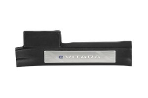 Illuminated Door Sill Guard | e VITARA