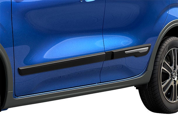 Body Side Moulding (Dark Grey with Pearl Arctic White Insert) | New Celerio