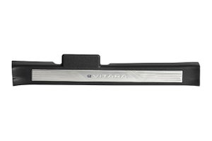 Illuminated Door Sill Guard | e VITARA