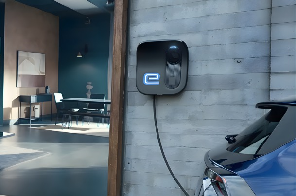 Wall Box AC Fast Charger (7.4 kW) | e VITARA