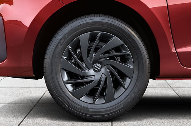 Wheel Cover (Black) 35.56 cm (15 inches) | Ertiga