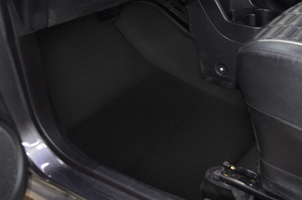 Buy Full Floor Cover Mat (Basic) | Omni 990J0M52MA3-020,Maruti