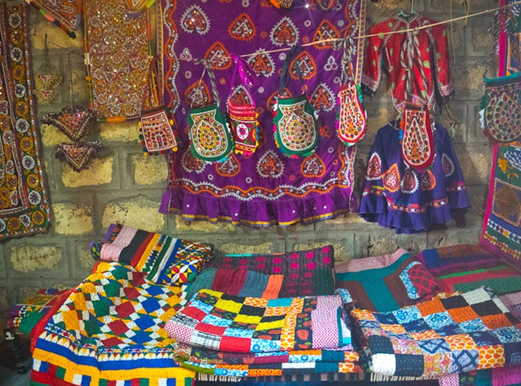 Alto WOW | Rann Utsav | The Hub of Kutchi Craft - Nirona & Bhujodi Village | Arenaworld